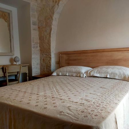 I Trulli Di Nonno Battista Villa Locorotondo Exterior photo