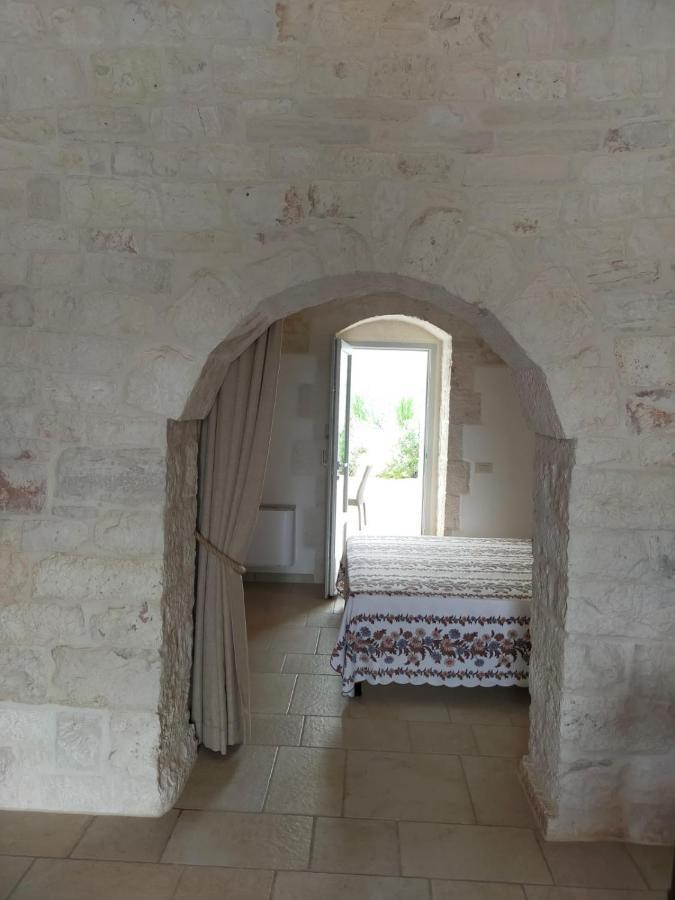 I Trulli Di Nonno Battista Villa Locorotondo Exterior photo