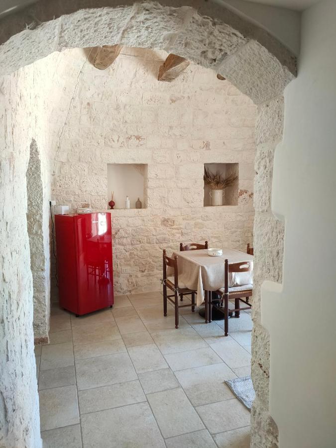 I Trulli Di Nonno Battista Villa Locorotondo Exterior photo
