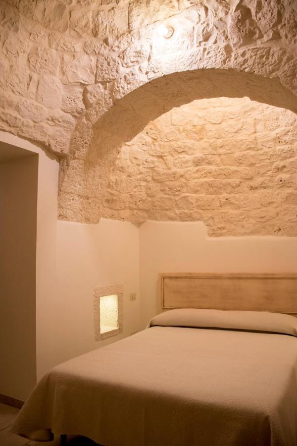 I Trulli Di Nonno Battista Villa Locorotondo Exterior photo