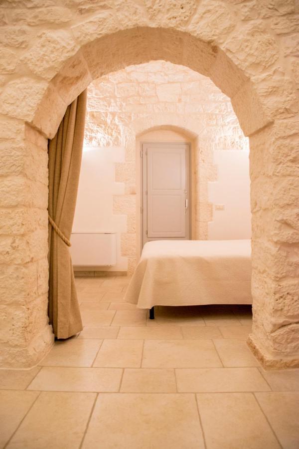 I Trulli Di Nonno Battista Villa Locorotondo Exterior photo