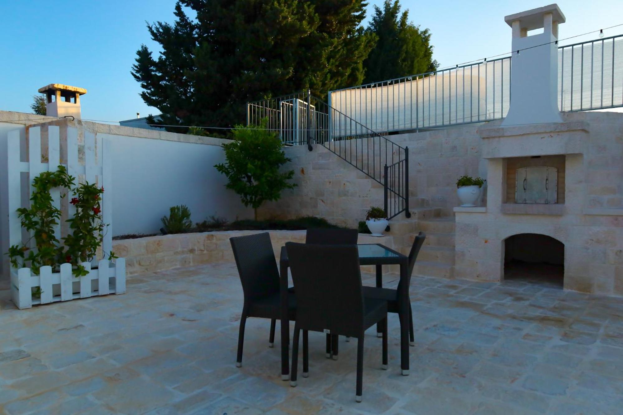 I Trulli Di Nonno Battista Villa Locorotondo Exterior photo