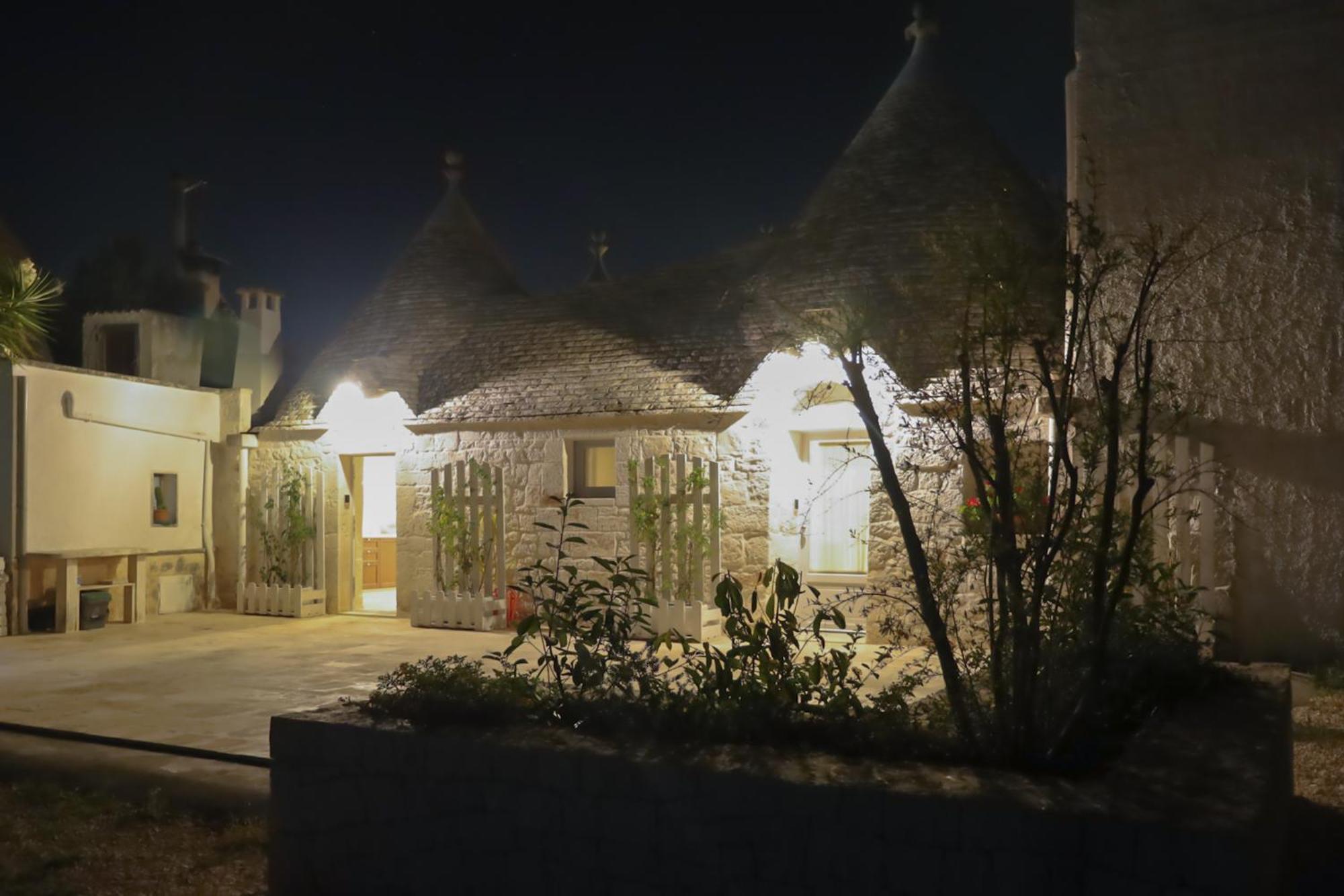 I Trulli Di Nonno Battista Villa Locorotondo Exterior photo